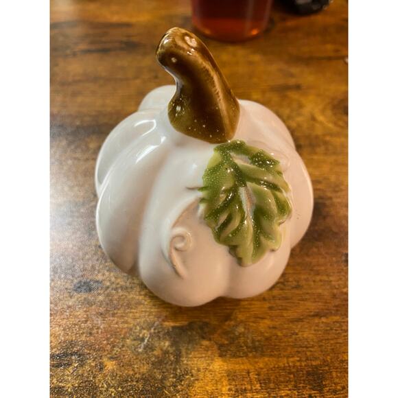 White Ceramic Pumpkin , Neutral Fall Home Decor, Halloween, Harvest, Autumn - Picture 1 of 5